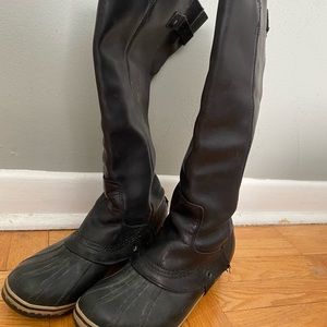 Sorel Leather upper, molded base boots